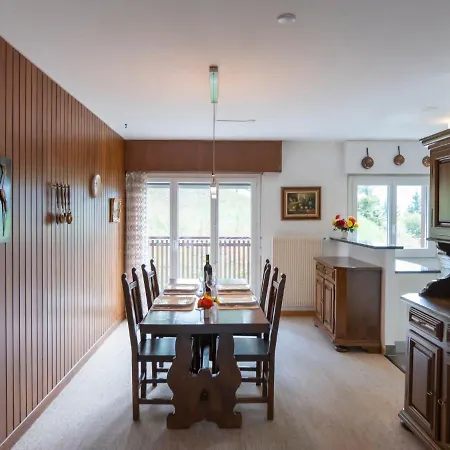 Les Girolles Apartment